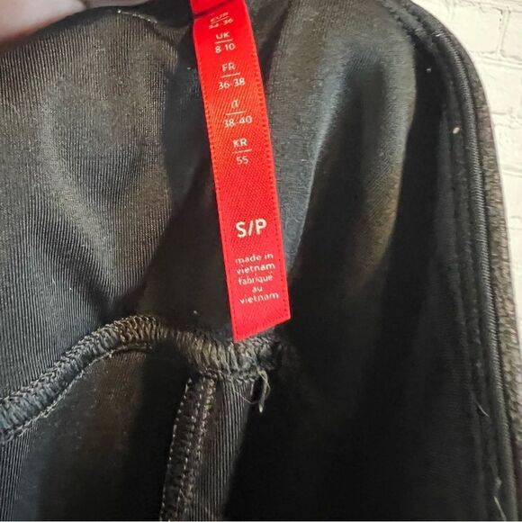 SPANX Women's Faux Leather Side Stripe Legging Black High Waisted 20187R Sz sma - Picture 6 of 8